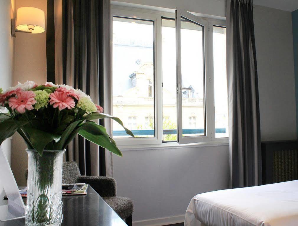 Hotel-Restaurant Le Victoria Rennes Exteriér fotografie